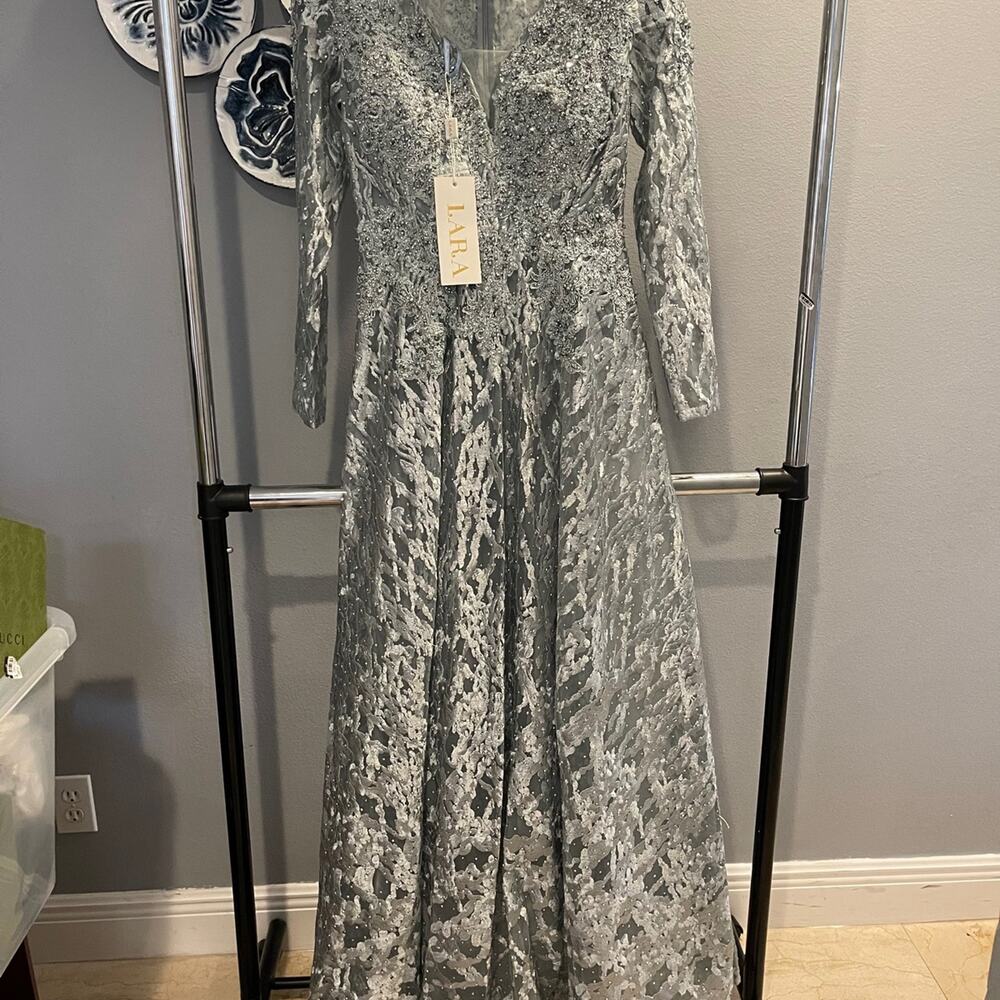 LARA 29476- LONG SLEEVE LACE BALLGOWN WITH V-NECKLINE SIZE 4